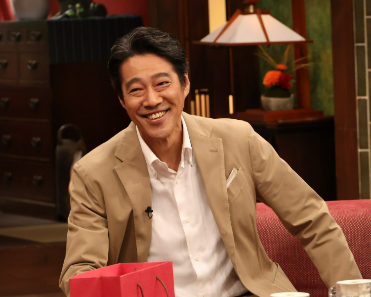 堤真一の奥さんの写真が話題に？馴れ初めから現在の家族生活まとめ