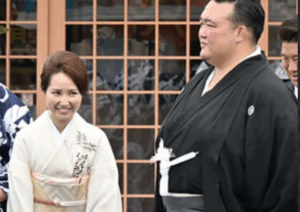 奥さんは誰？基本情報と写真の有無
