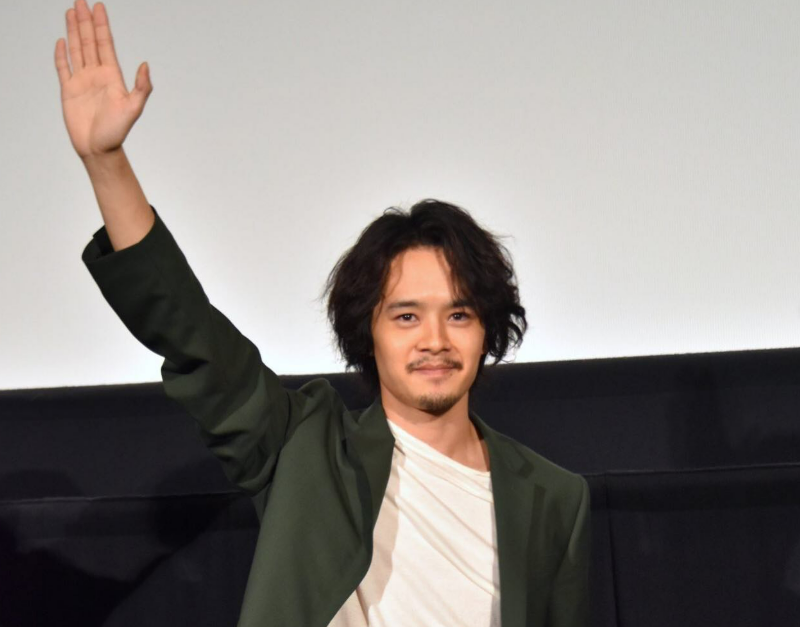 池松壮亮の奥さんの噂と真相｜河合優実との結婚の可能性を徹底解説